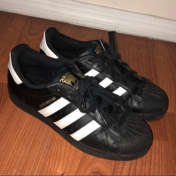 poshmark adidas superstar